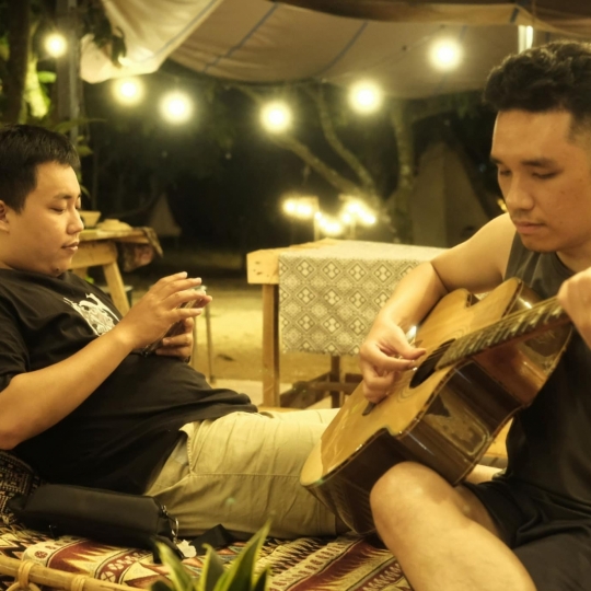 Âm Nhạc Acoustic